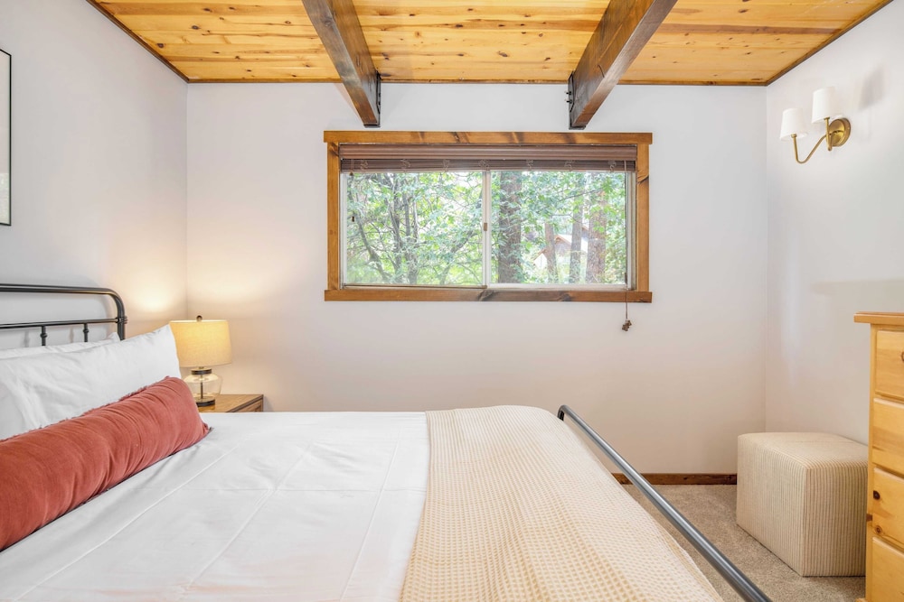 Avalon Pines by AvantStay 5 mins from Bear Mountain Ski Resort - photo 19