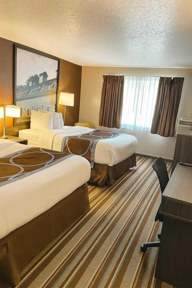 Super 8 by Wyndham North Platte - photo 33