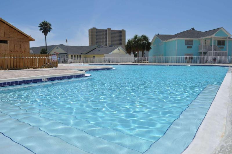 Travelodge by Wyndham Panama City Beach Beachfront - photo 12
