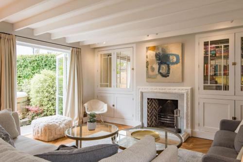 The Hide - carbon neutral hotel in Deal
