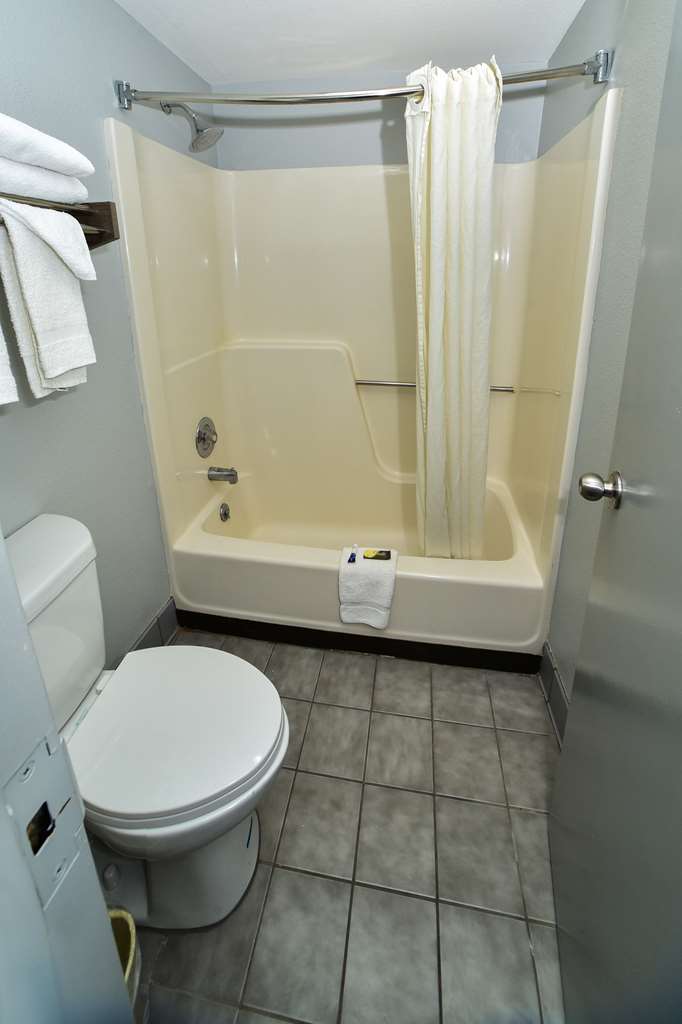 Americas Best Value Inn Douglasville - photo 25