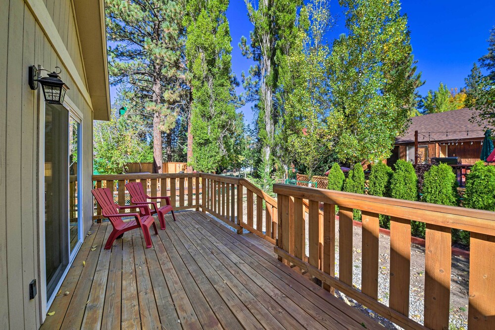 Half mi to Bear Mtn Ski Resort: Cabin w Hot Tub - photo 10