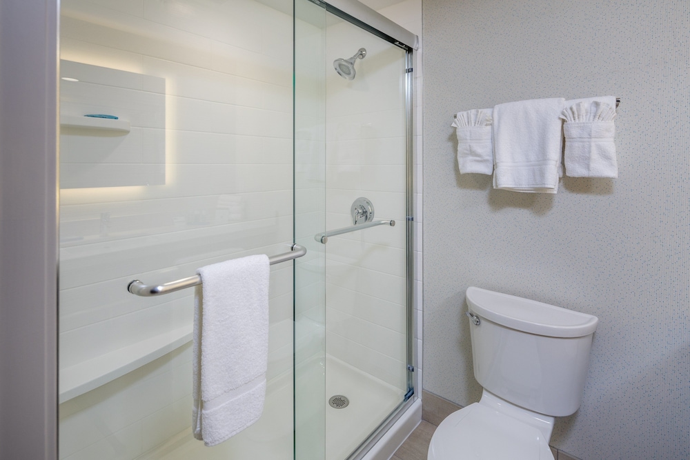 Holiday Inn Express Sunnyvale Silicon Valley by IHG - photo 41