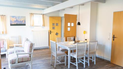 Deichblick Landlust Osterwarf — 4-Star Luxury Hotel in Norddeich, Germany