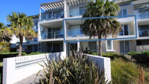 10 13 15 Beach Rd Hawks Nest in Hawks Nest, Australia