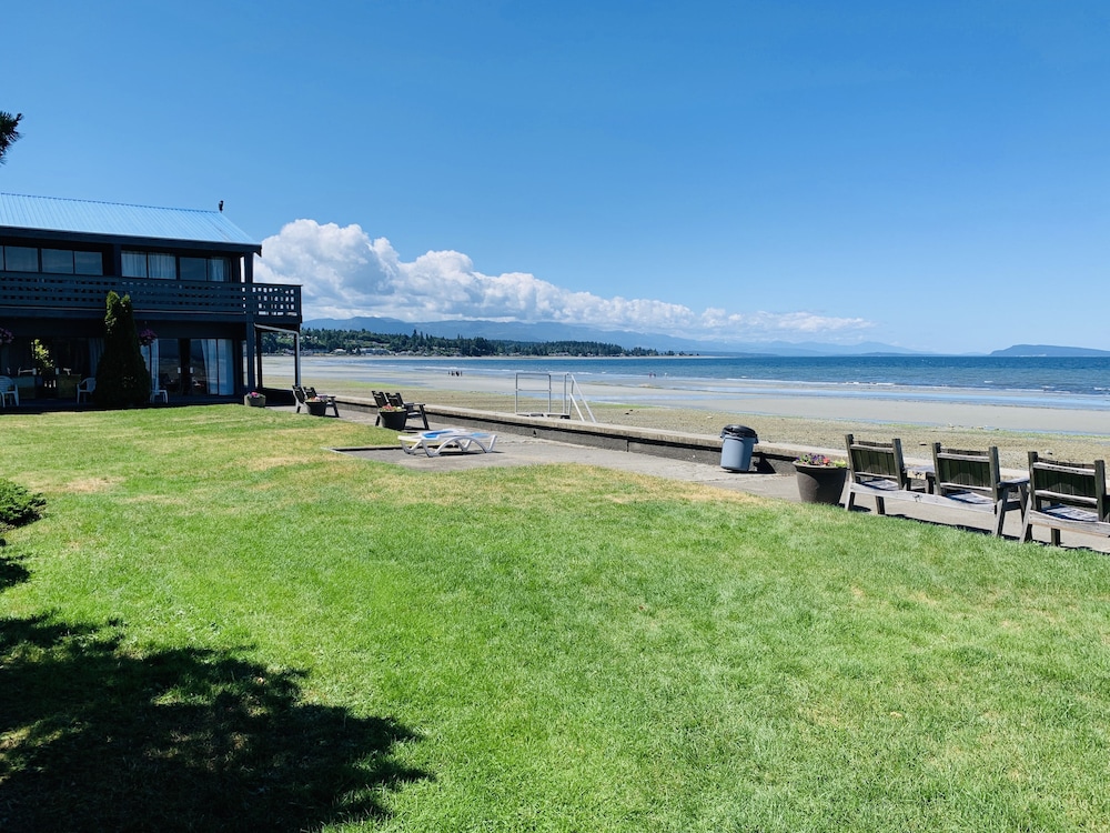 Sand Pebbles Inn — hotel in Nanaimo