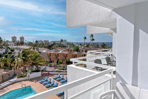 Apart hotel Ponderosa with a pool & view studio 226 in Playa De Las Americas, Spain