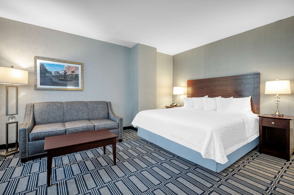 Hampton Inn & Suites Providence Downtown - photo 40