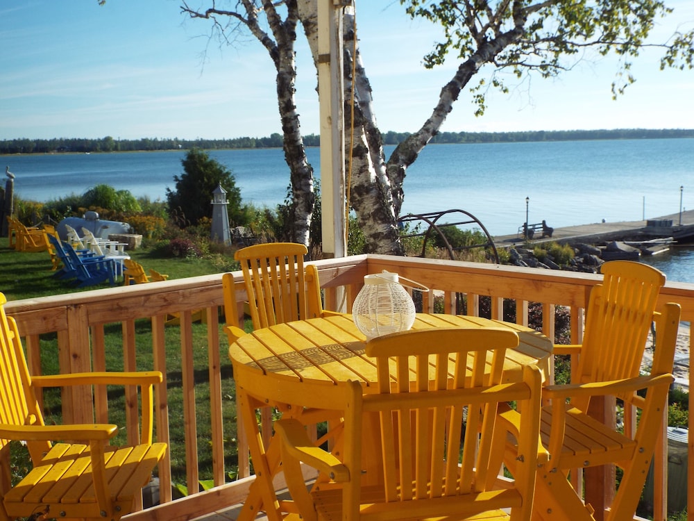 Beachfront Inn - photo 95