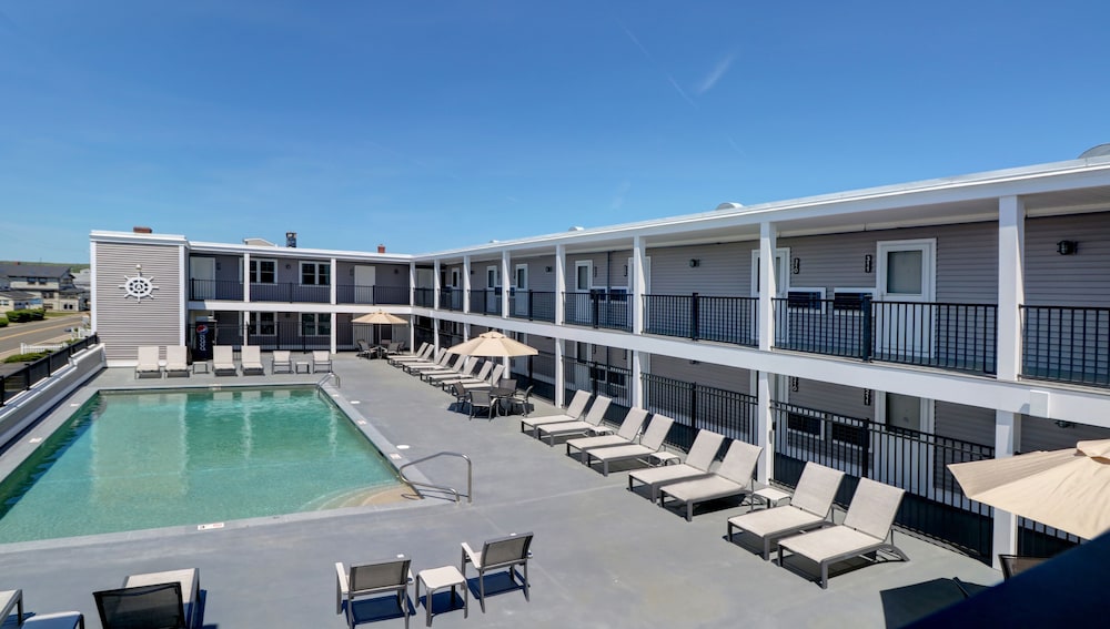 Atlantic Oceanfront Hotel - photo 40