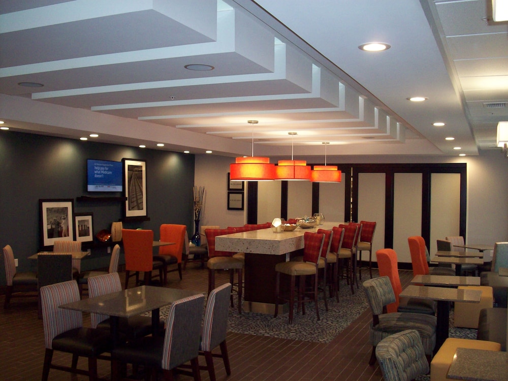 Hampton Inn Suffolk - photo 6