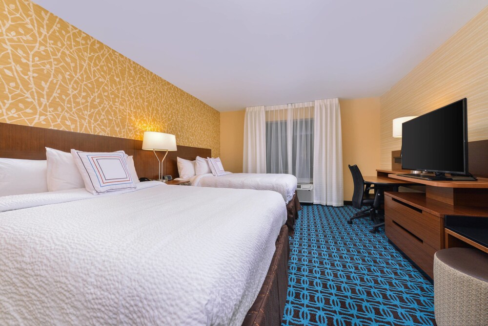Fairfield Inn & Suites by Marriott Coralville - photo 6