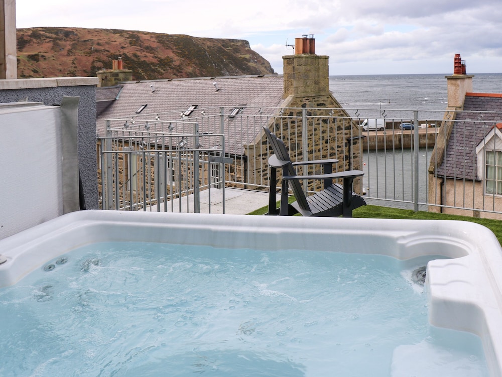 Craignure — 4-Star Luxury Hotel in Banff, United Kingdom