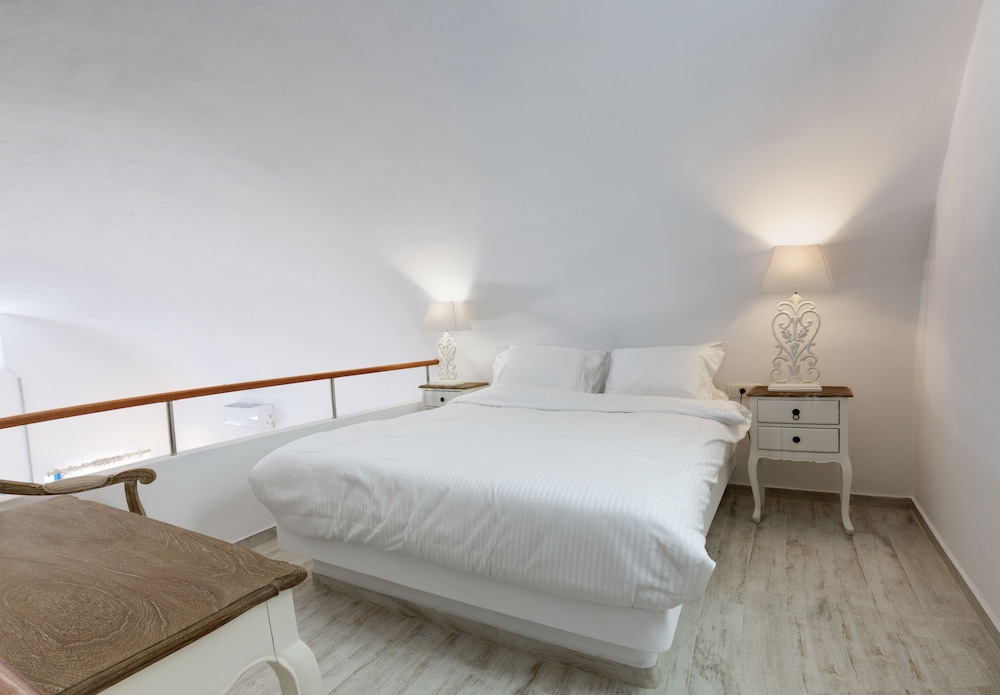 Desiterra Resort & Spa — Fira — photo 5