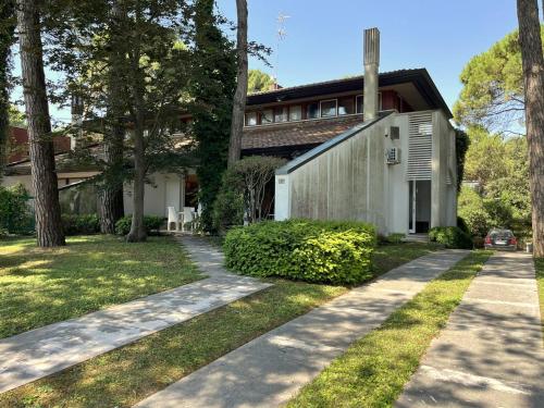 Wonderful Villa in Lignano — 4-Star Luxury Hotel in Lignano Sabbiadoro, Italy