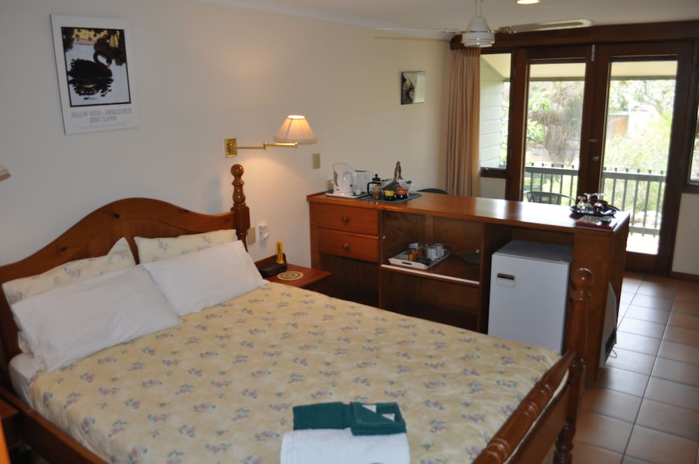 The Fig Tree B & B — Willoughby — photo 3