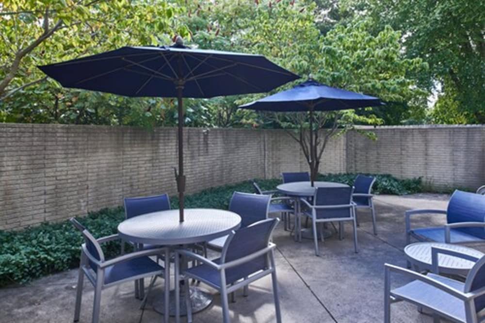 Fairfield Inn & Suites by Marriott Detroit Livonia - photo 20
