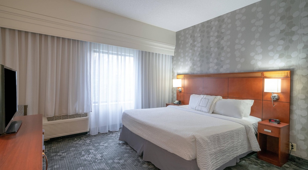 Courtyard by Marriott Salisbury - photo 6