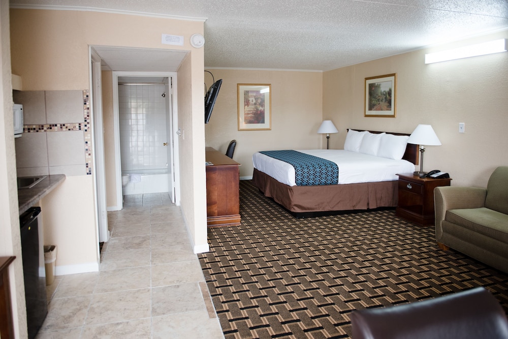 Grand View Plaza Inn & Suites - photo 44
