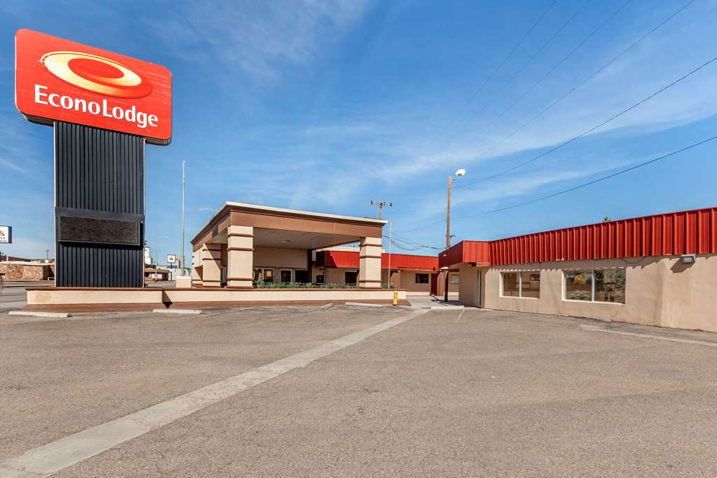 Econo Lodge Clovis - photo 2