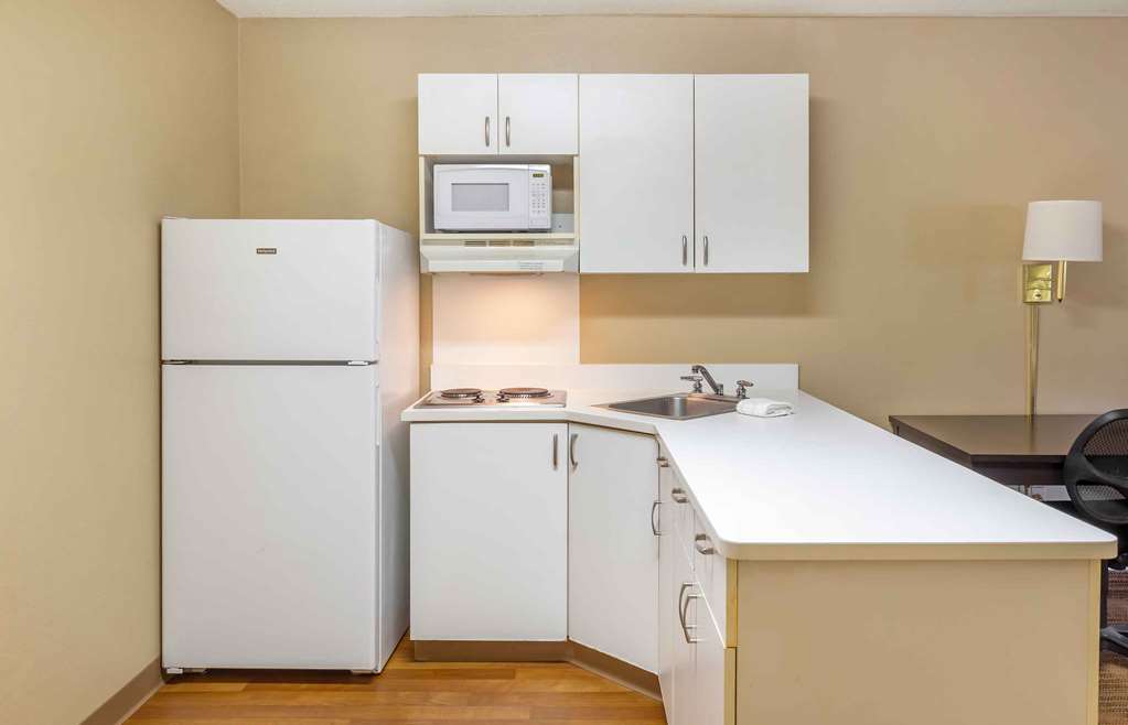 Extended Stay America Select Suites Hartford Manchester - photo 8