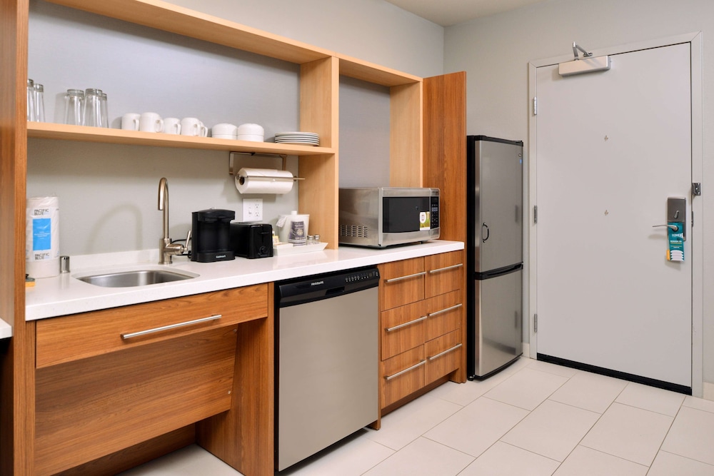 Home2 Suites by Hilton Portland Hillsboro - photo 30