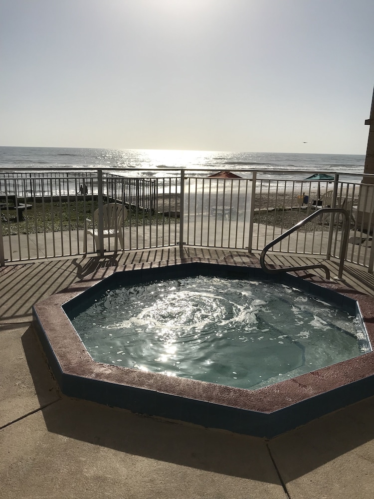 Makai Beach Lodge - photo 34