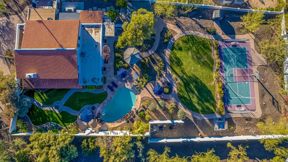 3M Paradise Valley Estate Heated Pool Tennis Spa in Paradise Valley, United States