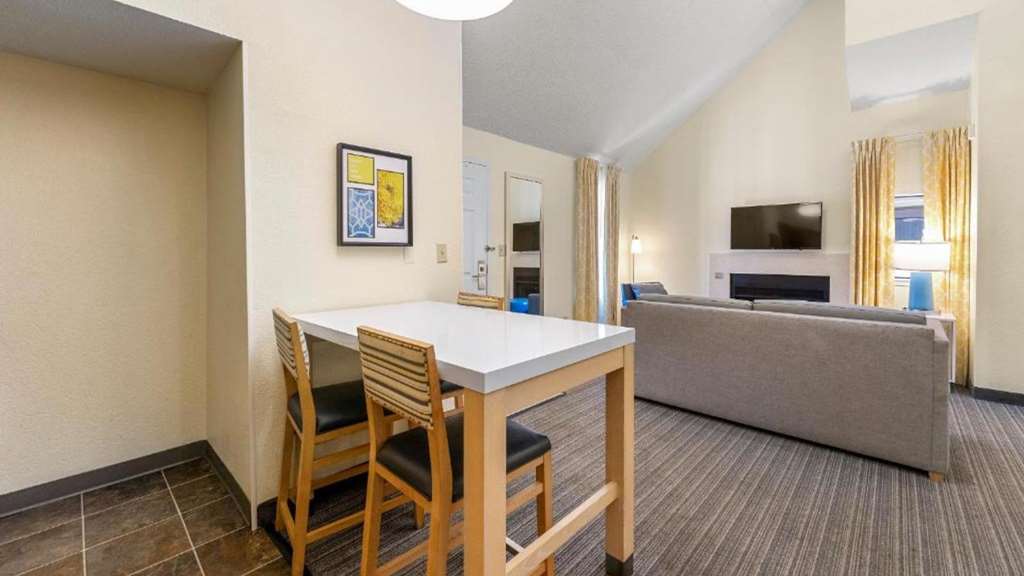 Sonesta ES Suites Cincinnati Sharonville West - photo 13