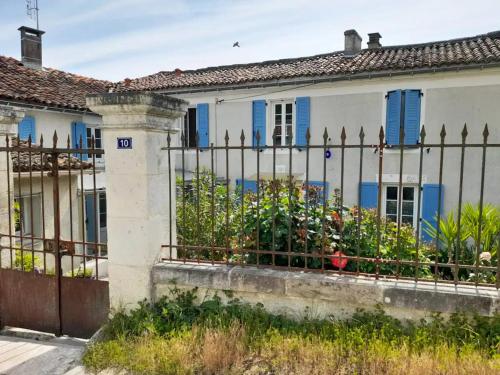 Les Hirondelles Archiac - last minute hotel in Unknown City