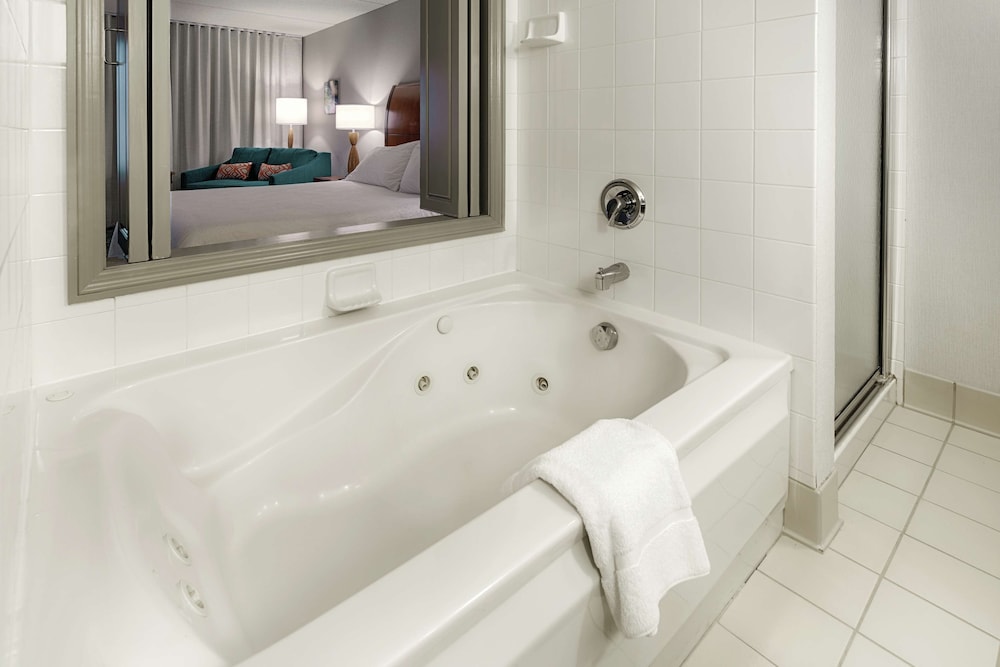 Hilton Garden Inn Cleveland Twinsburg - photo 27