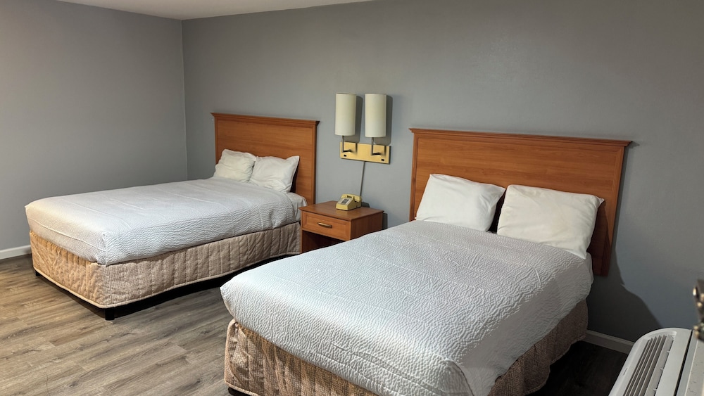 Pacific Express Inn - last minute hotel in Merced