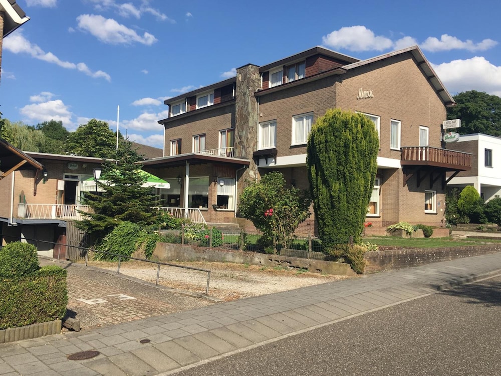Mimosa Hotel - last minute hotel in Valkenburg