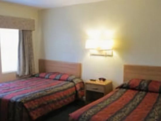 Carefree Inn - photo 7