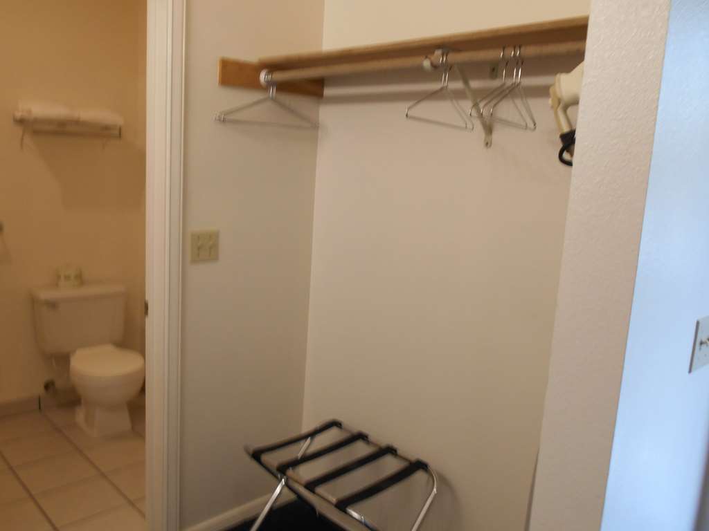 GuestHouse Enumclaw - photo 12
