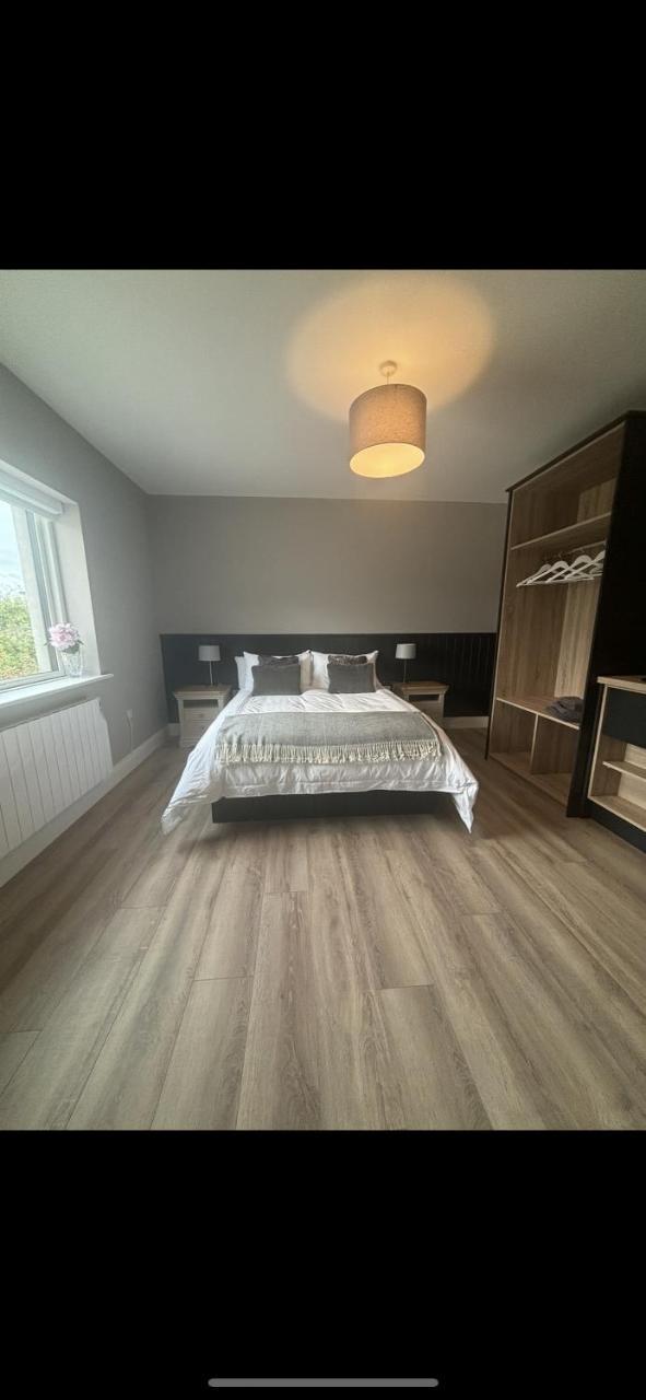 Independent Room Only Listowel