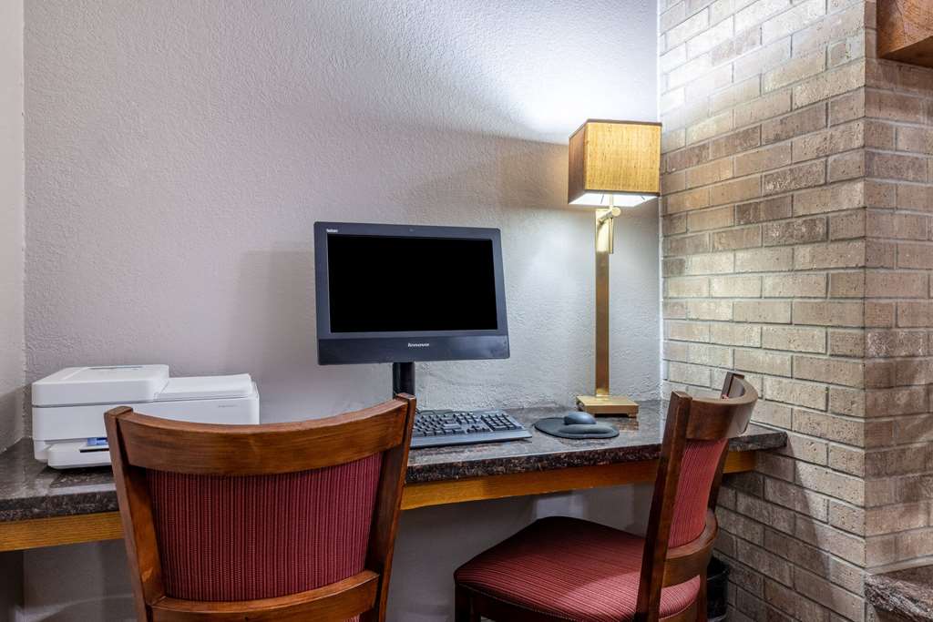 AmericInn by Wyndham Dickinson - photo 44