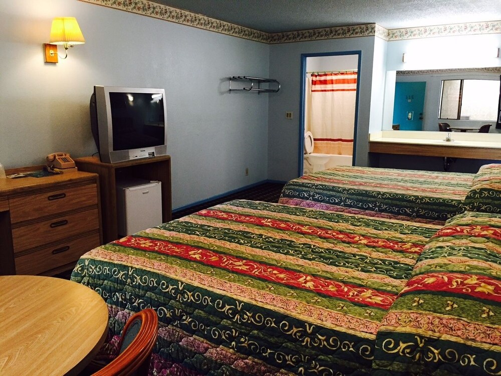 Chester Inn Motel - photo 6