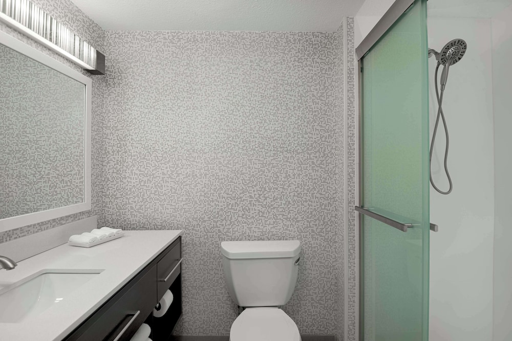 Home2 Suites by Hilton Gainesville Medical Center - photo 27