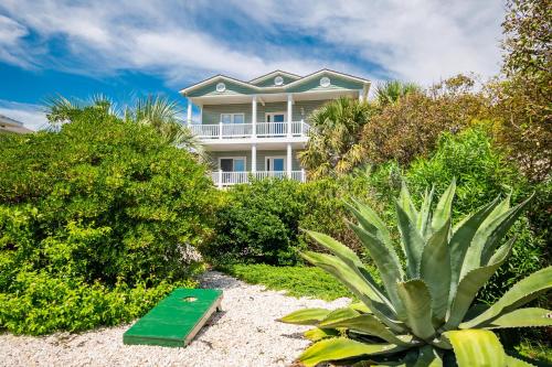 Coastal Living by Oak Island Accommodations - photo 7