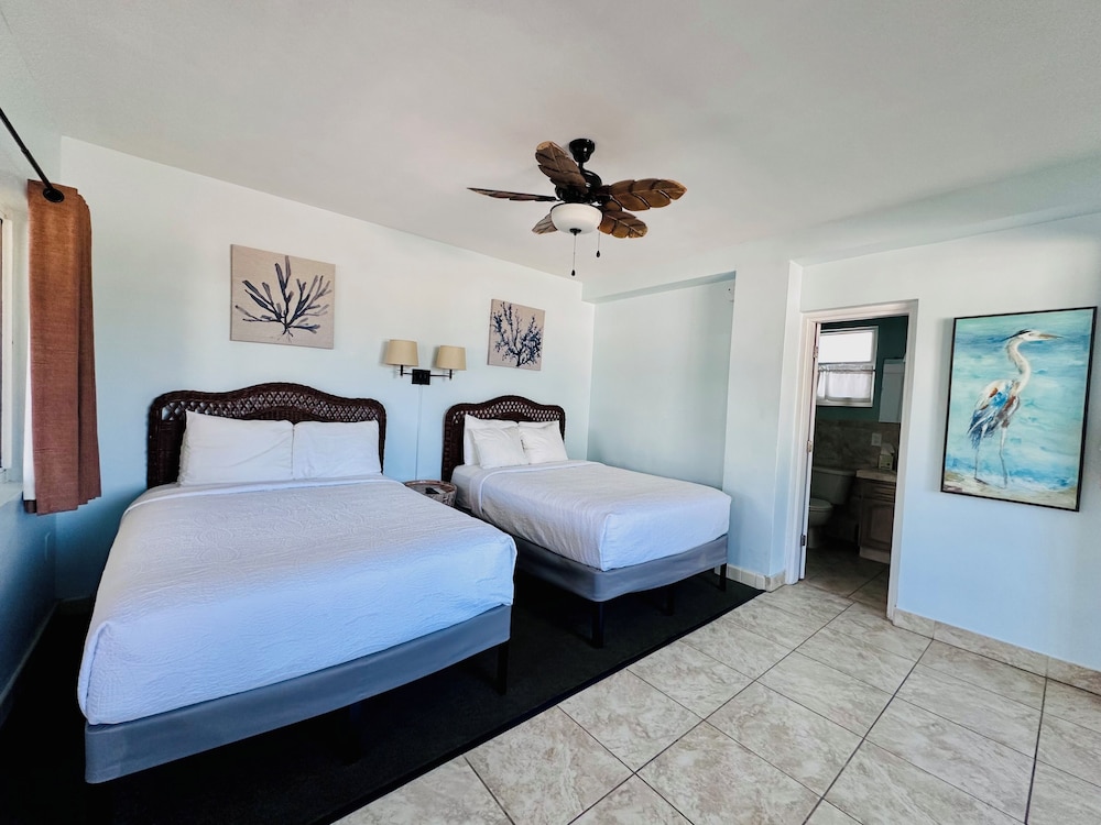 Ragged Edge Resort & Marina - photo 36