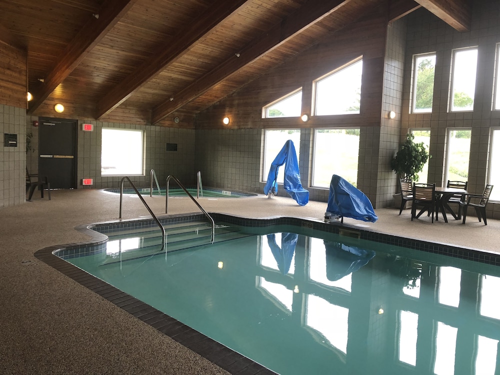 Boarders Inn & Suites by Cobblestone Hotels Fayette - photo 37