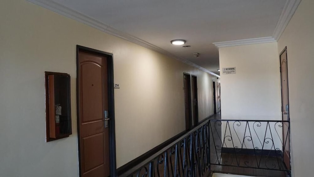 Holly Crest Hotel Los Angeles LAX Airport - photo 16