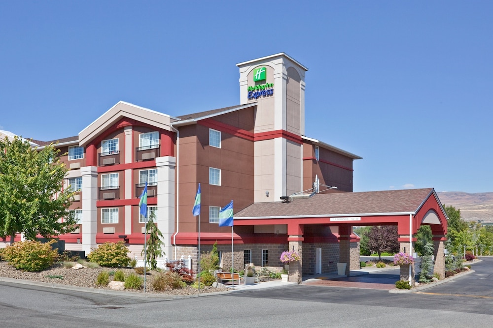 Holiday Inn Express Wenatchee by IHG - photo 57