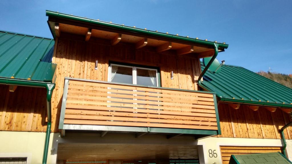 Appartment Iris — 4-Star Luxury Hotel in Aich, Austria