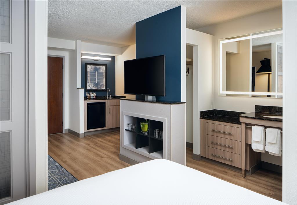 Hyatt Place Sacramento Rancho Cordova - photo 17