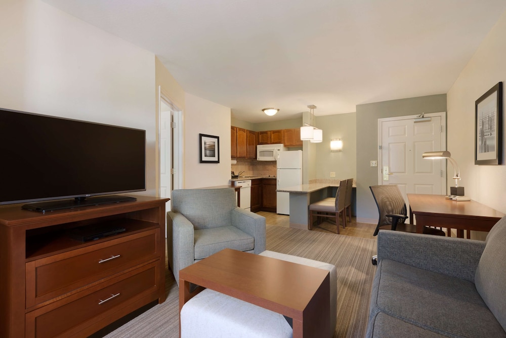 Homewood Suites by Hilton Jacksonville Deerwood Park - photo 12