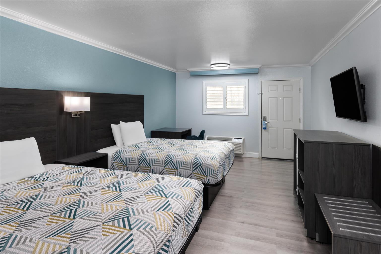 Red Lion Inn & Suites Lemoore - photo 9