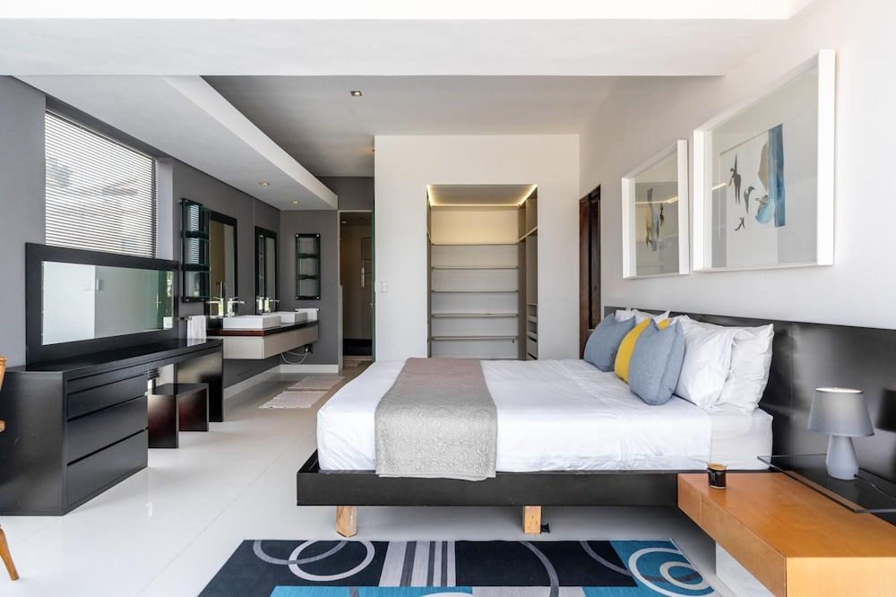 View Talay Apt Panoramic Views & walk to beach