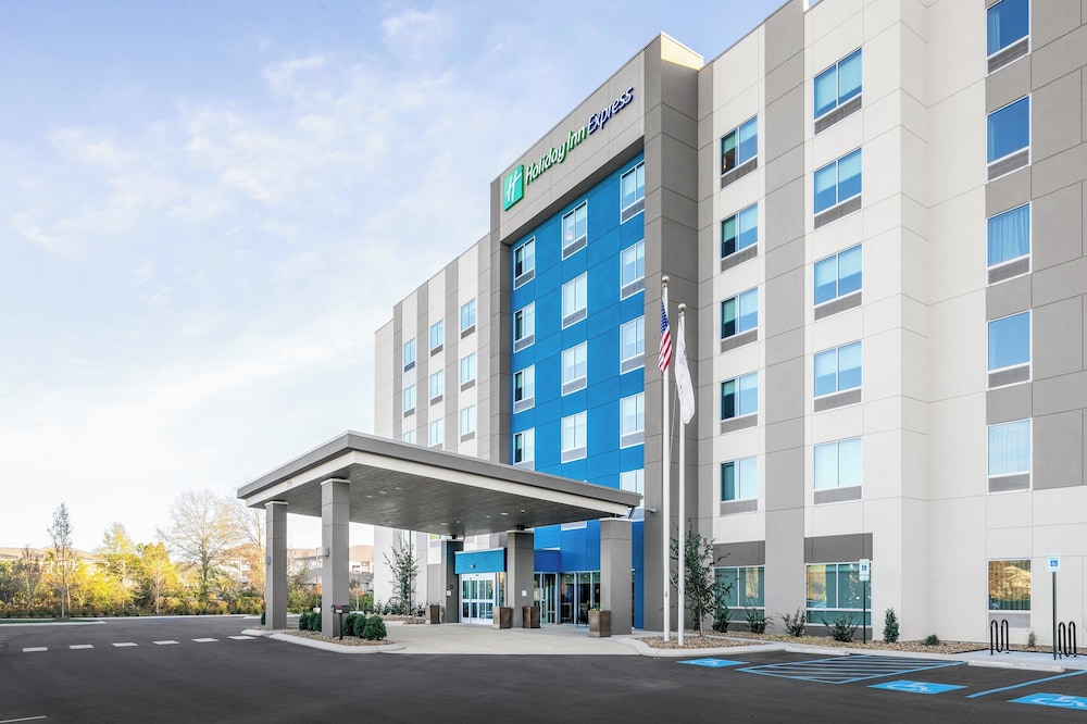 Holiday Inn Express Chattanooga Hamilton Place by IHG - photo 35